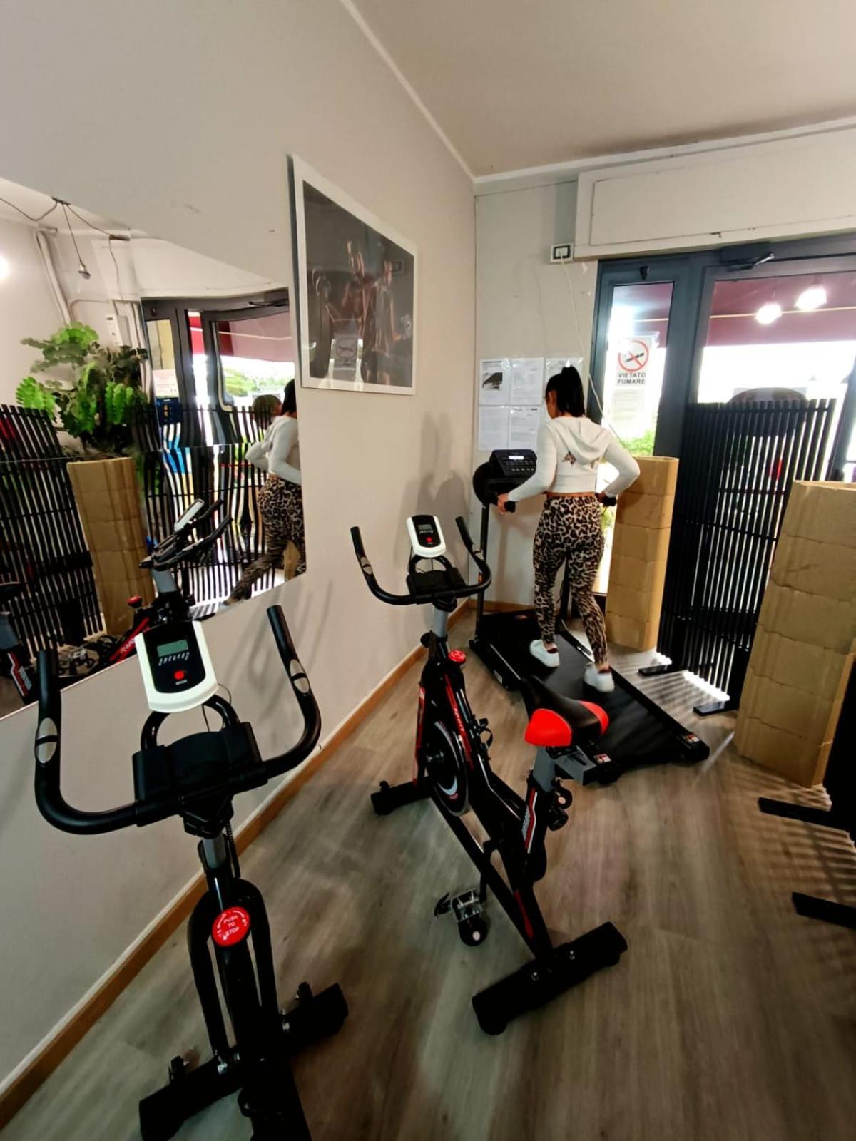 Hotel Fitness Parma Exteriör bild